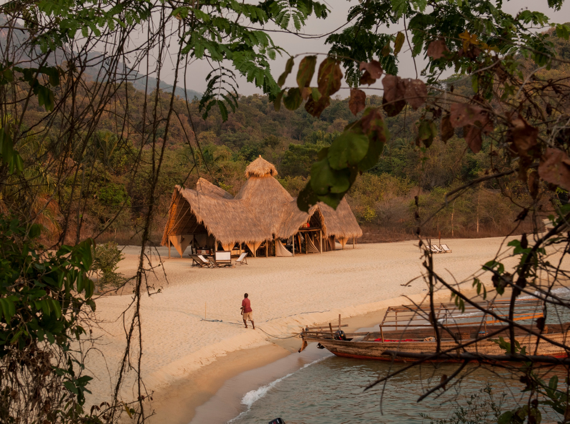 greystoke-mahale-beach-front wifi free family holiday