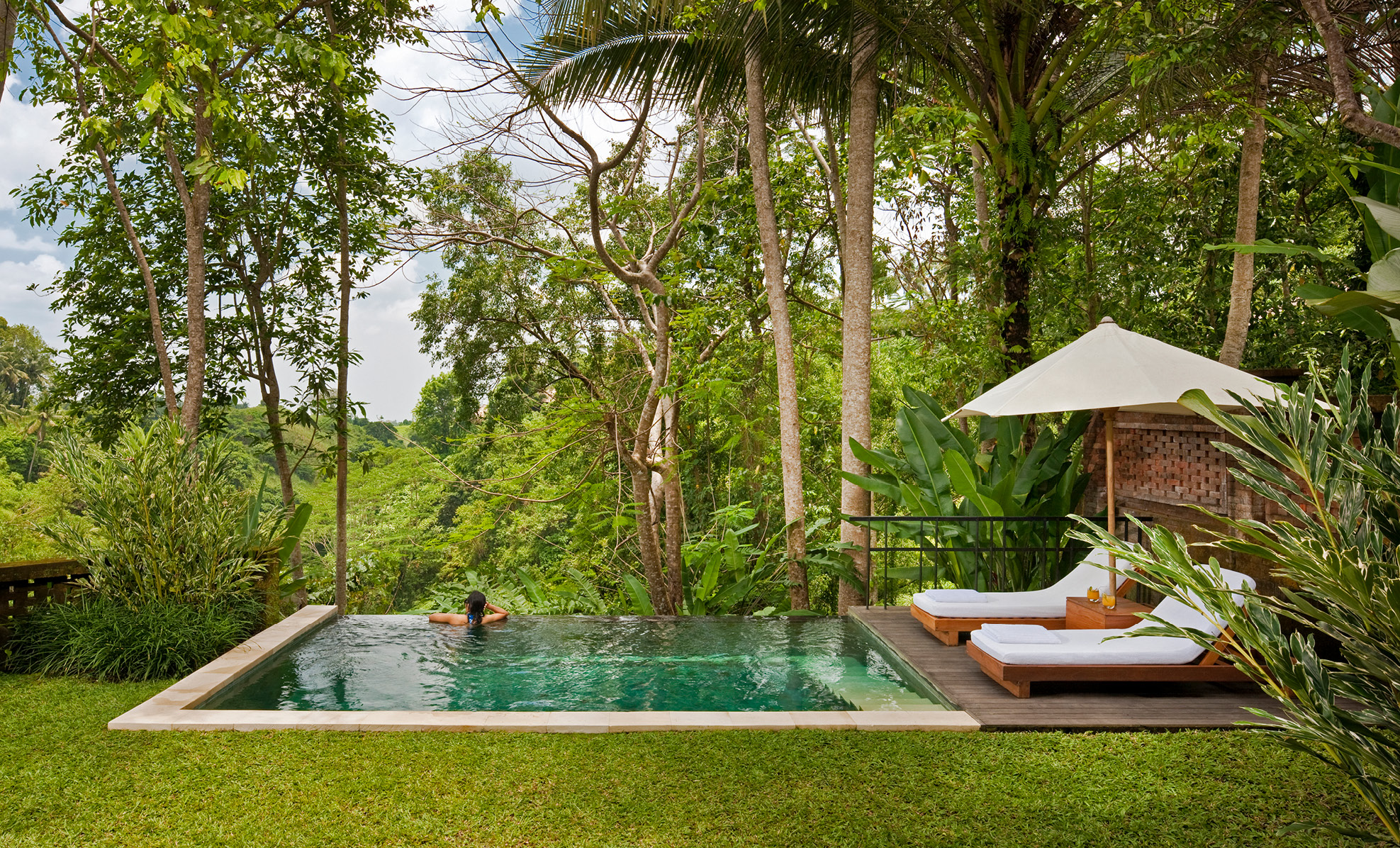 uma-ubud bali pool villas