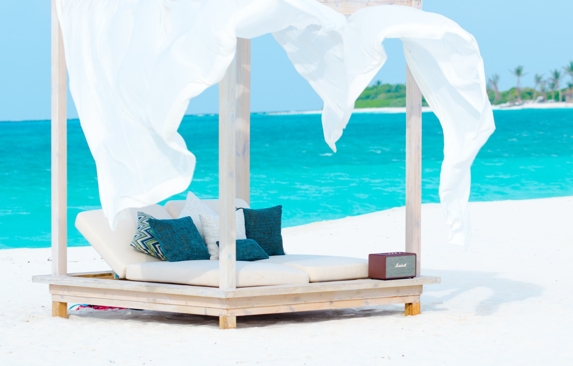 finolhu-maldives-beach-chill