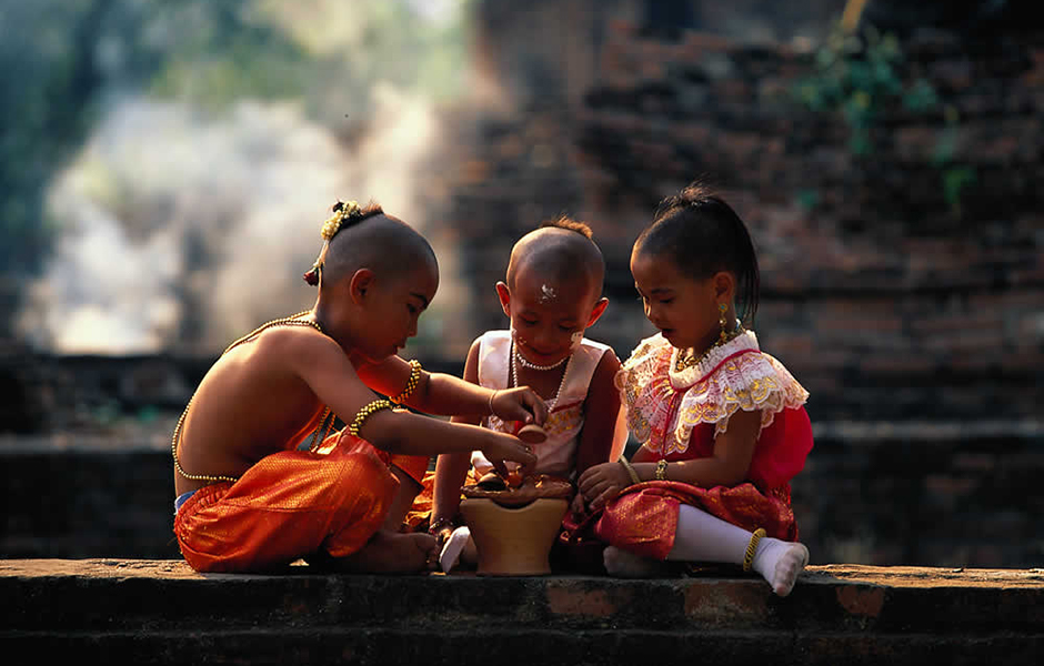 top 5 tips for booking a family holiday