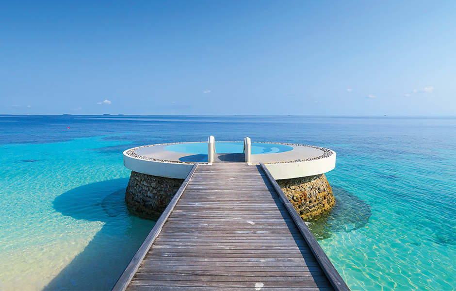 maldives turquoise waters