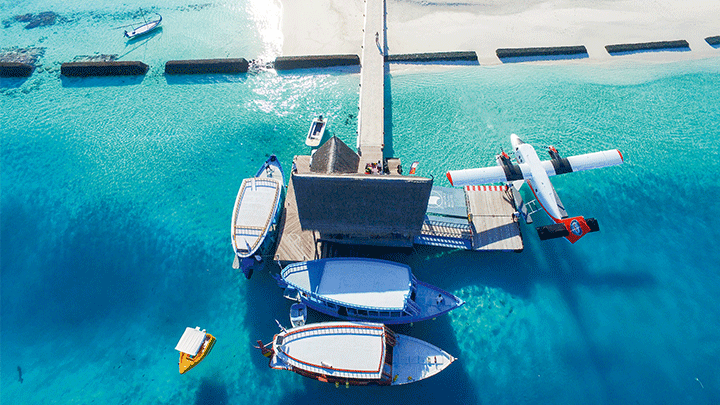 Luxury holidays in Maldives, arrive by plane Luxury holidays in Maldives, arrive by plane