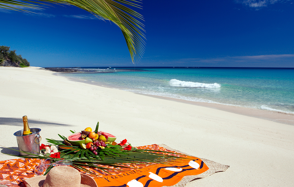 beautiful beach picnic at yasawa island resort and spa