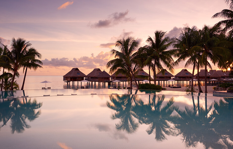 Conrad Bora Bora Nui Sunset Pool