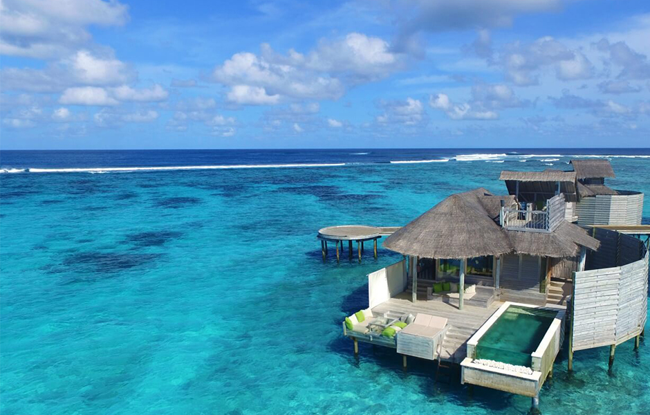 Six senses laamu water villa