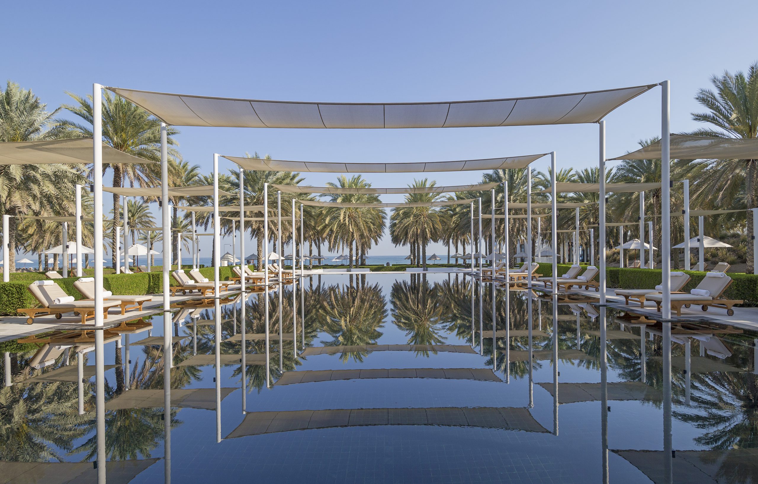 serai pool at the chedi miscat