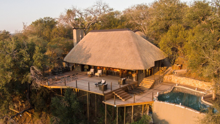 Overview of a suite / lodge and a pool at Garonga Safari Camp, South Africa