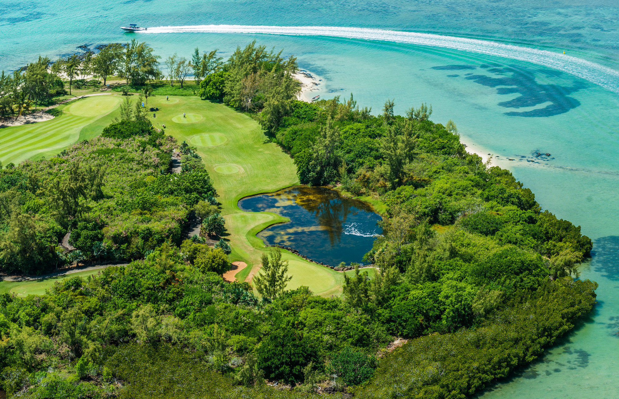 Golf at Four Seasons Mauritius at Anahita