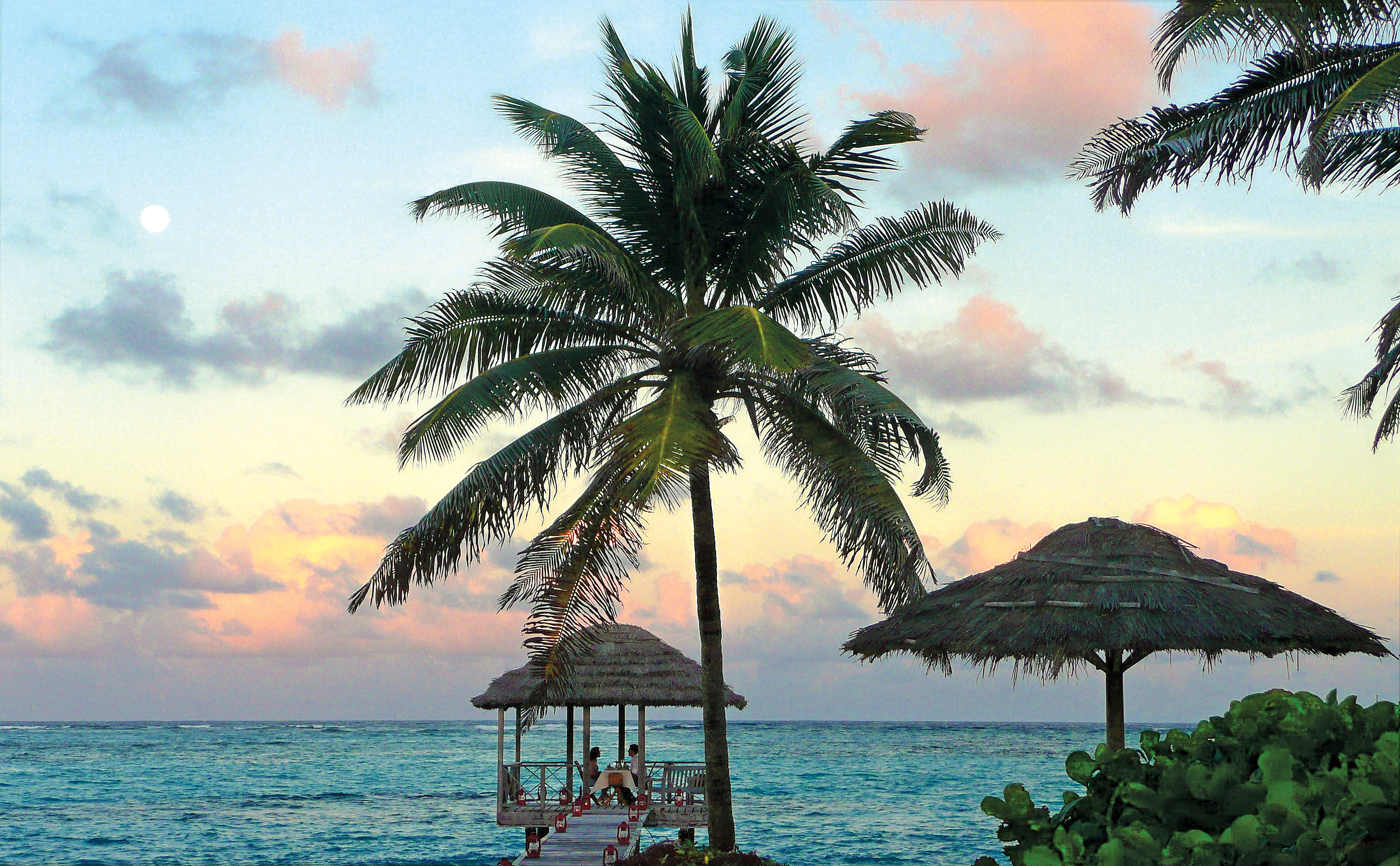 Petit Saint Vincent romantic dinner on the sea