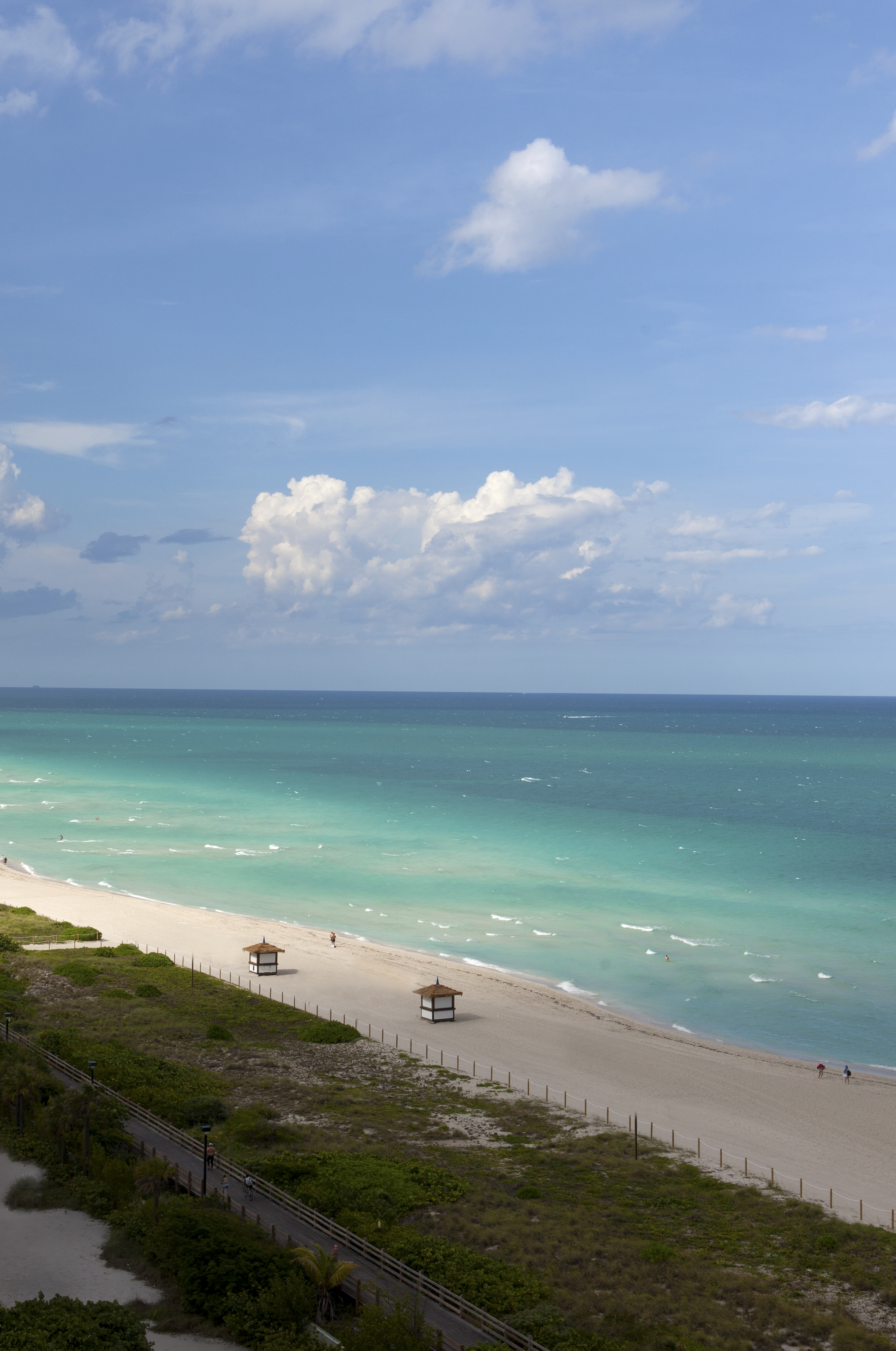 COMO Metropolitan Miami picturesque beach