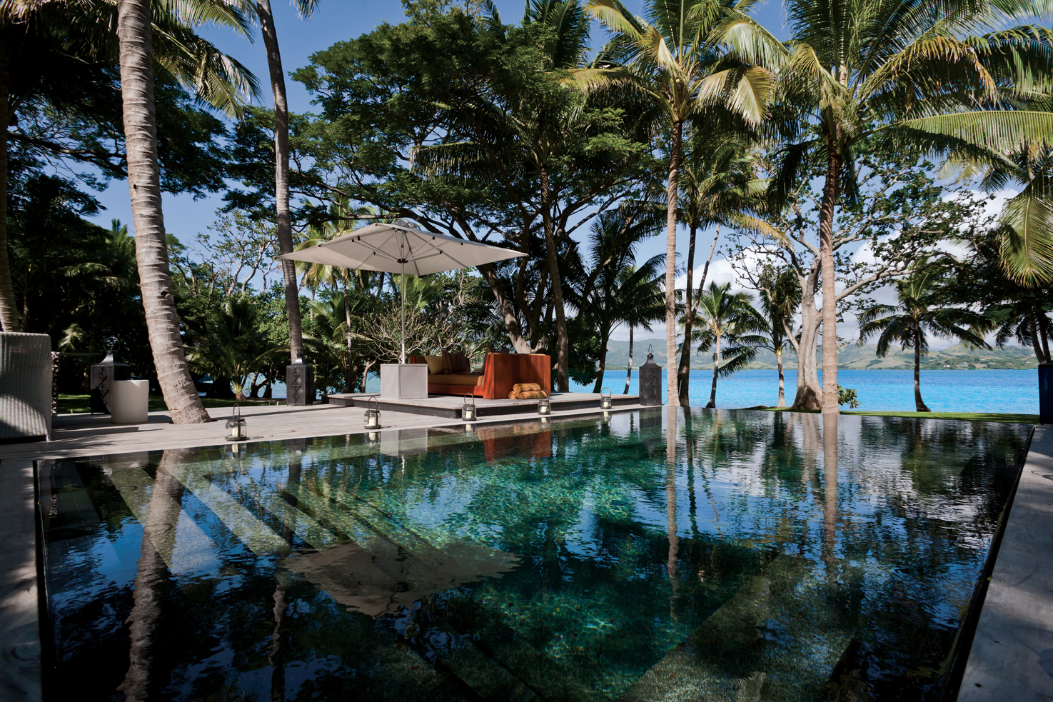 Dolphin Private Island infinity pool overlooking the ocean