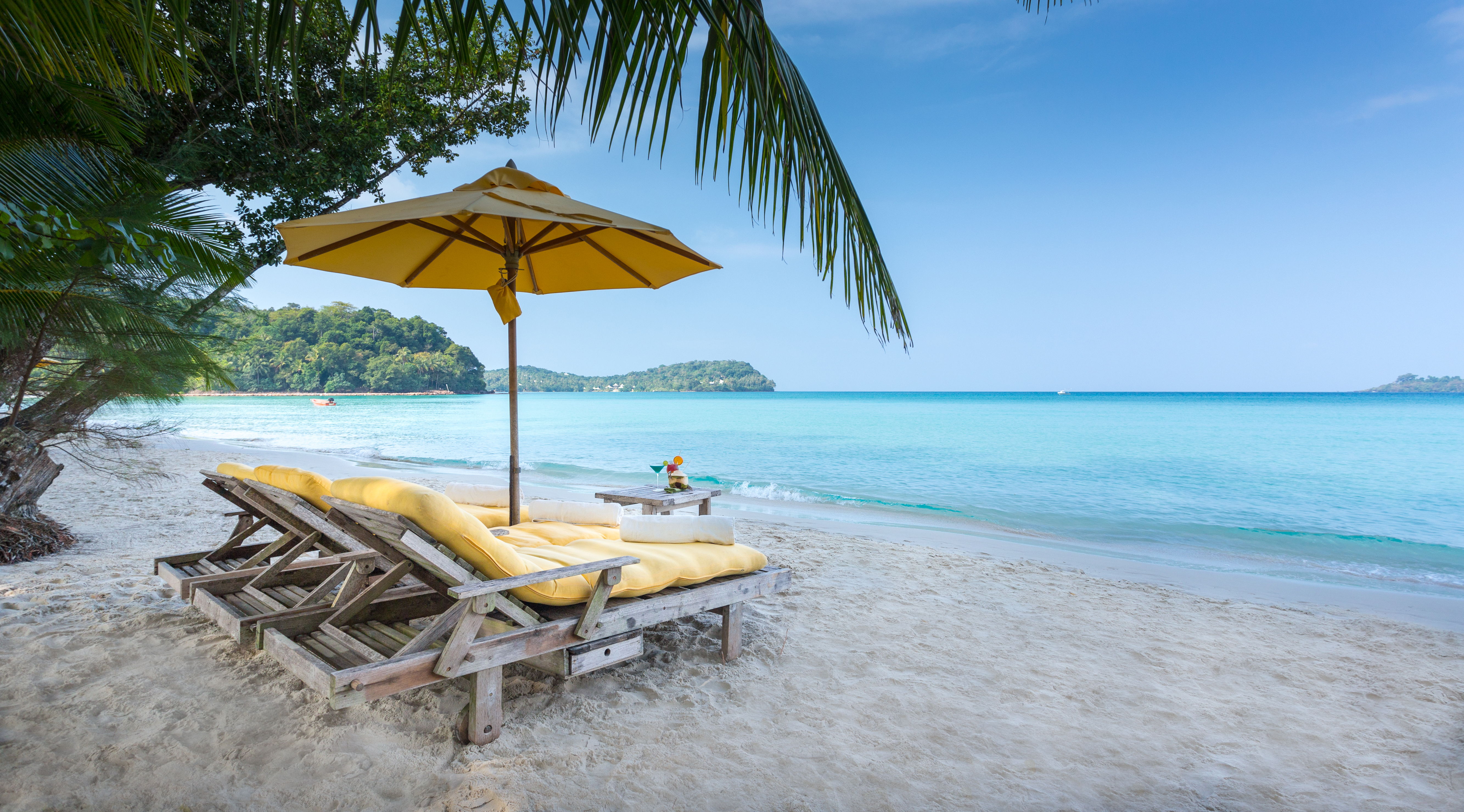 Empty beach at Soneva Kiri