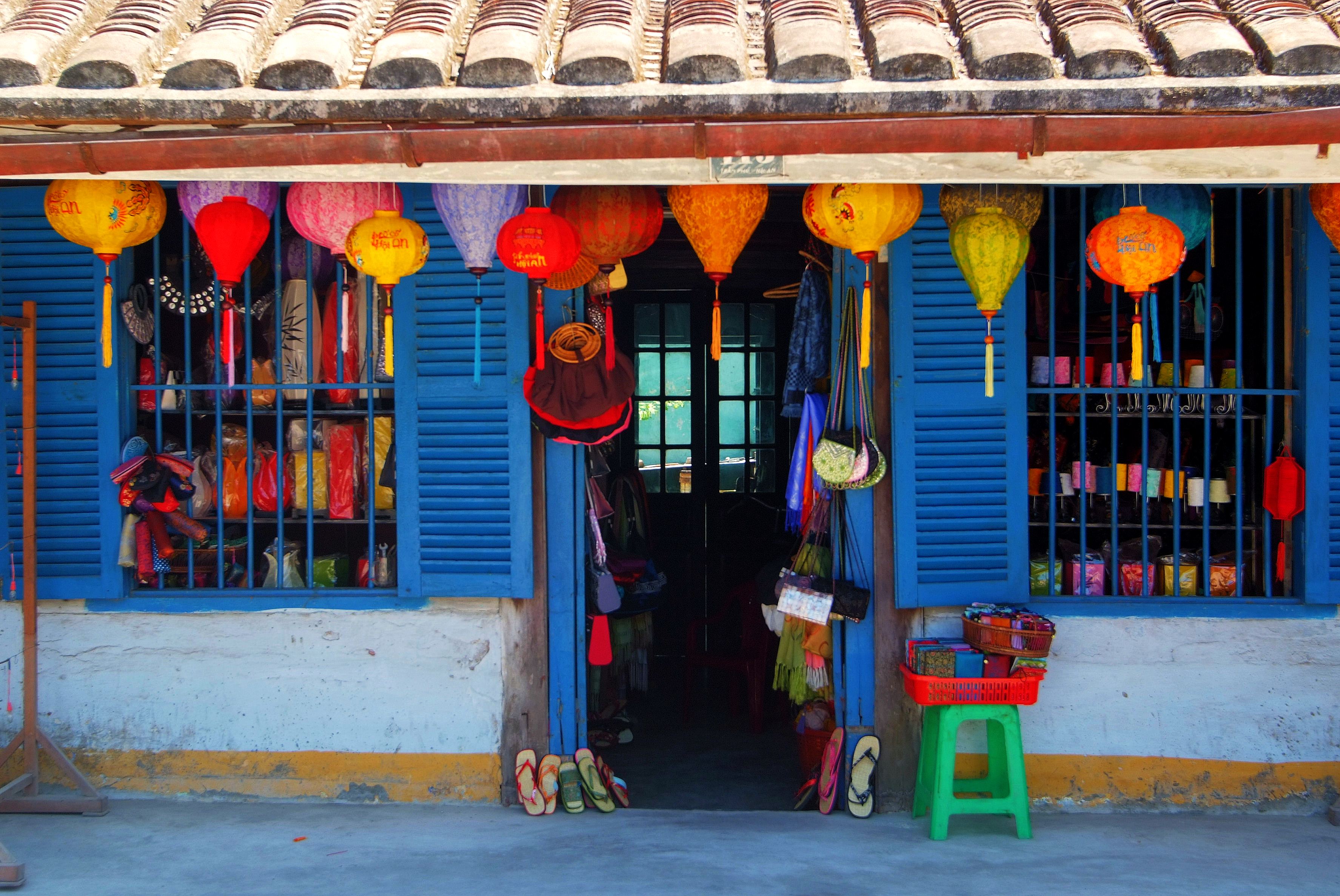 Hoi An shop front with lanterns hanging outside